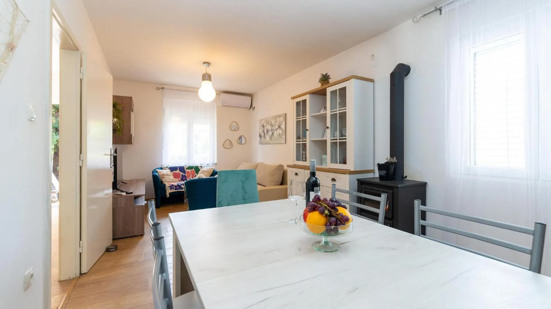2 Bedroom Beautiful Home In Starigrad 0*, Starigrad Paklenica