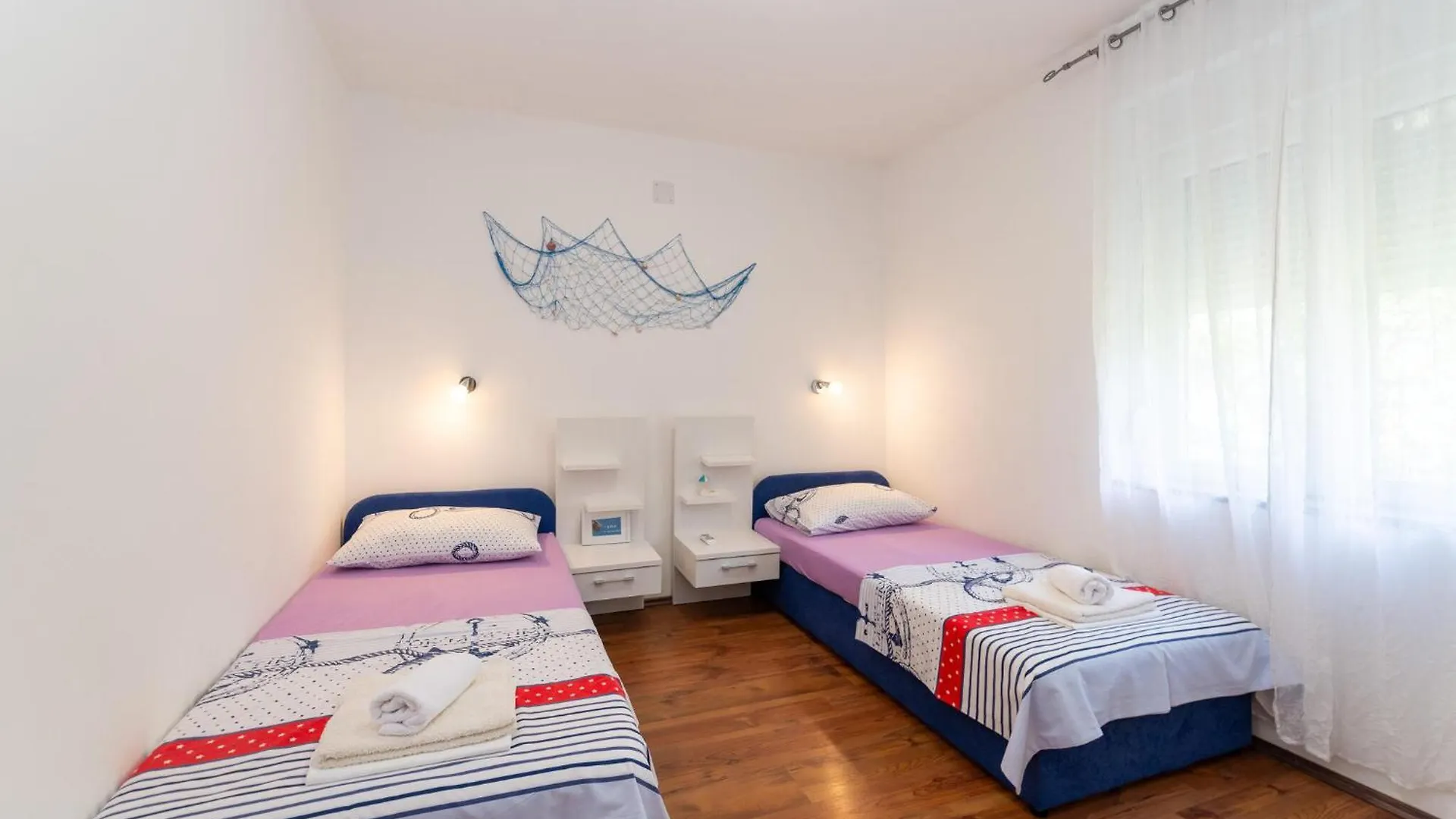 Holiday home 2 Bedroom Beautiful Home In Starigrad