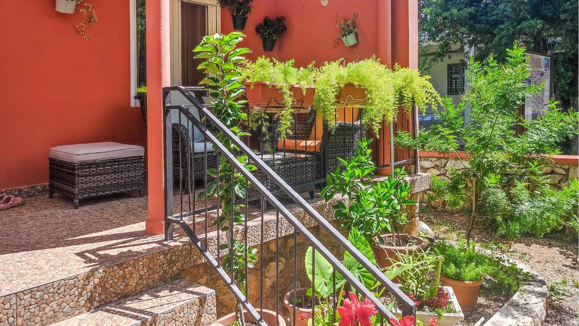 2 Bedroom Beautiful Home In Starigrad