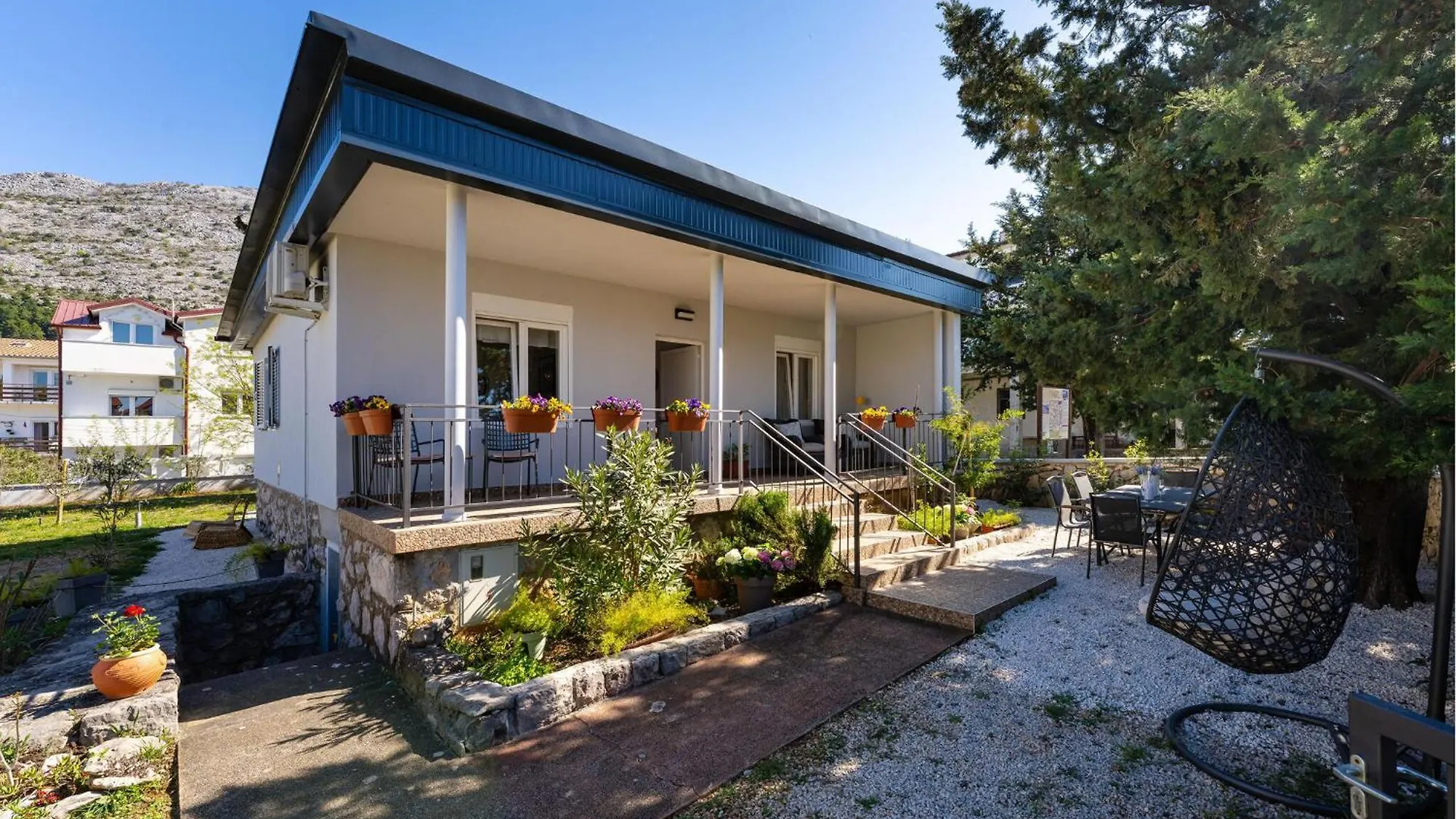 2 Bedroom Beautiful Home In Starigrad Holiday home Starigrad Paklenica