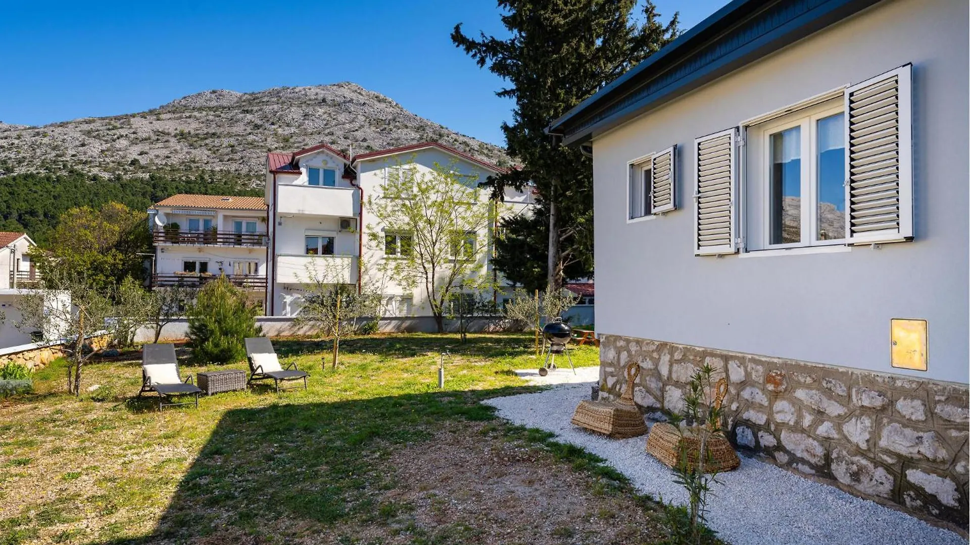 2 Bedroom Beautiful Home In Starigrad Holiday home