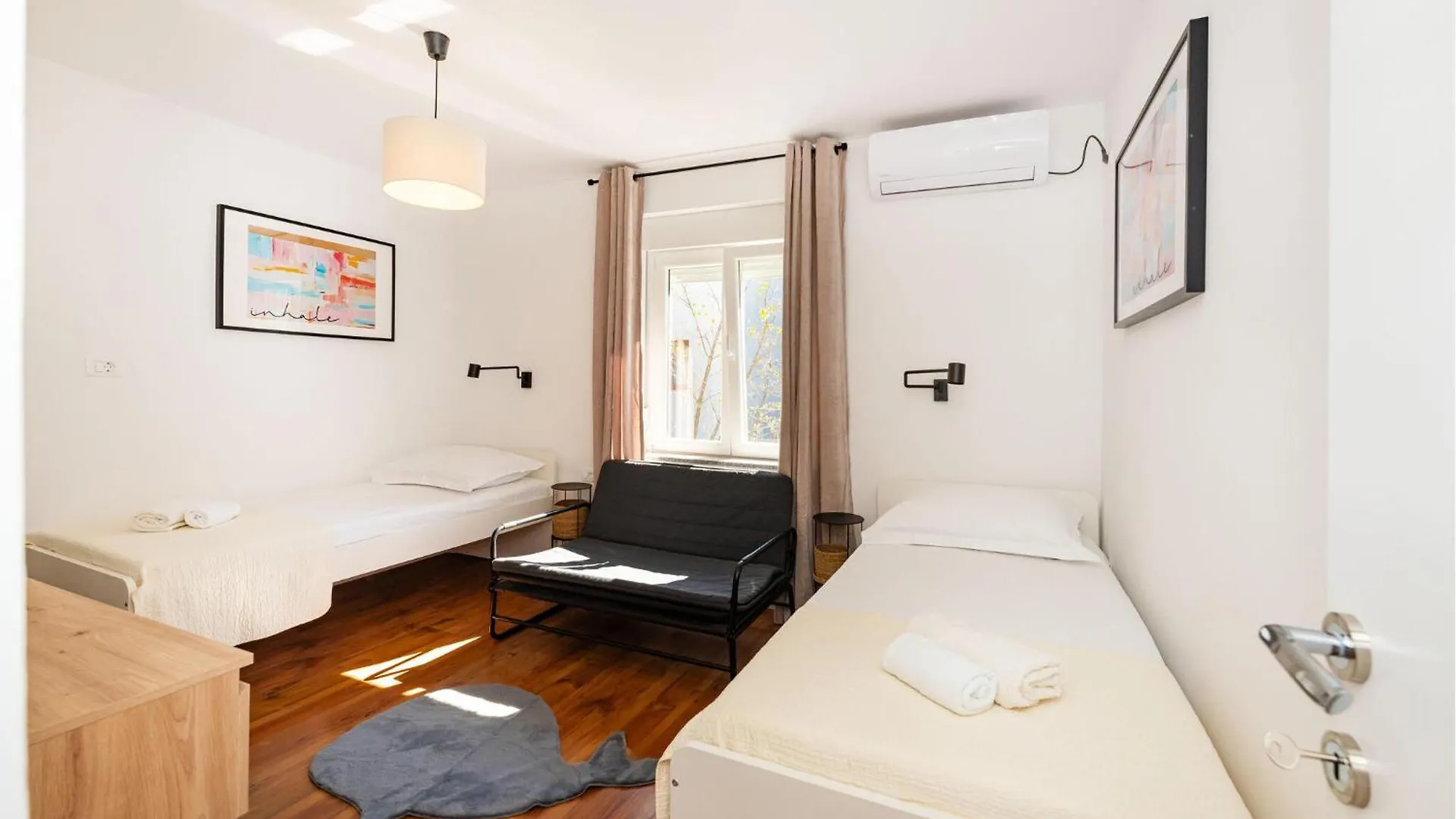 2 Bedroom Beautiful Home In Starigrad