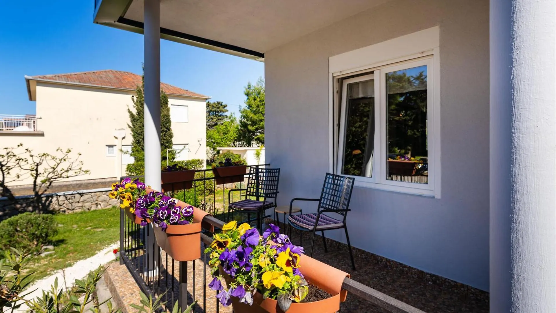 2 Bedroom Beautiful Home In Starigrad Starigrad Paklenica