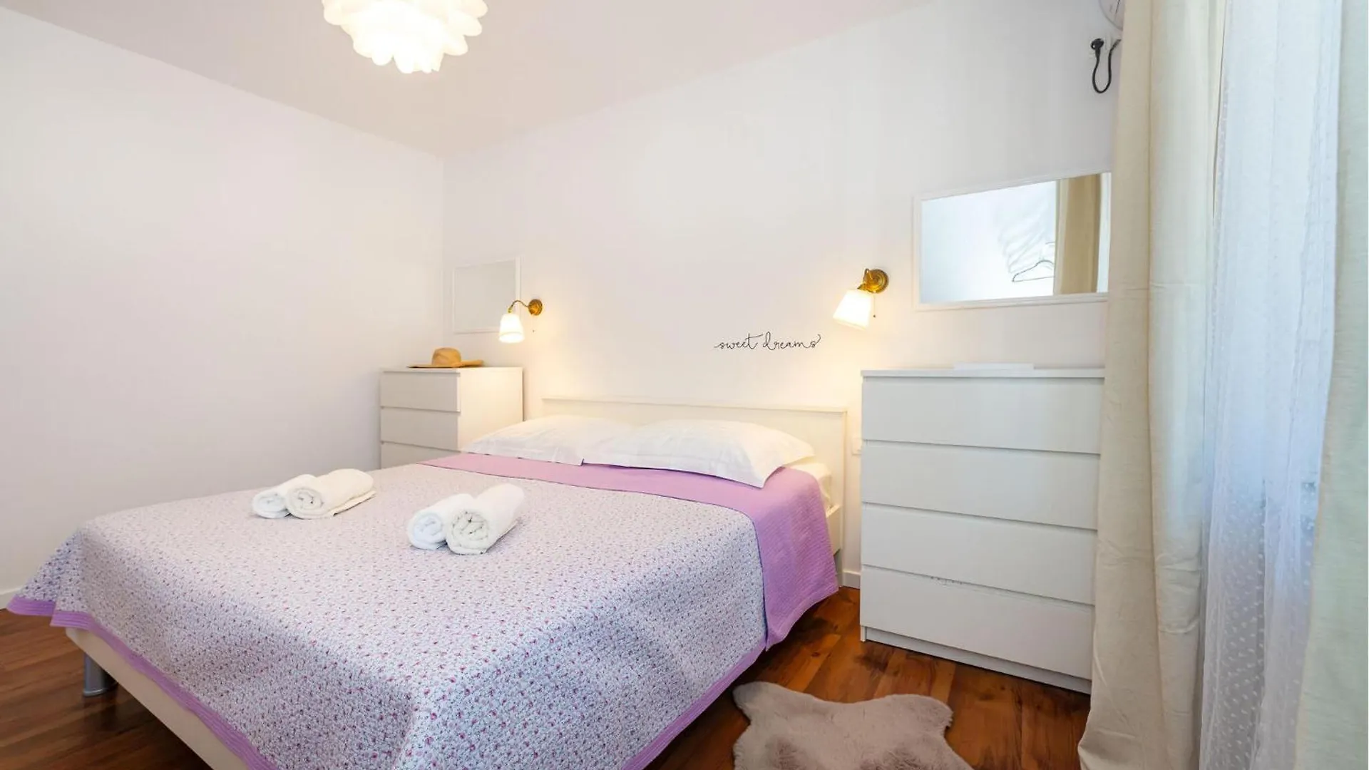 Holiday home 2 Bedroom Beautiful Home In Starigrad